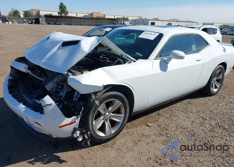2020 Dodge Challenger Sxt z USA, uszkodzony, nr VIN 2C3CDZAG6LH231555